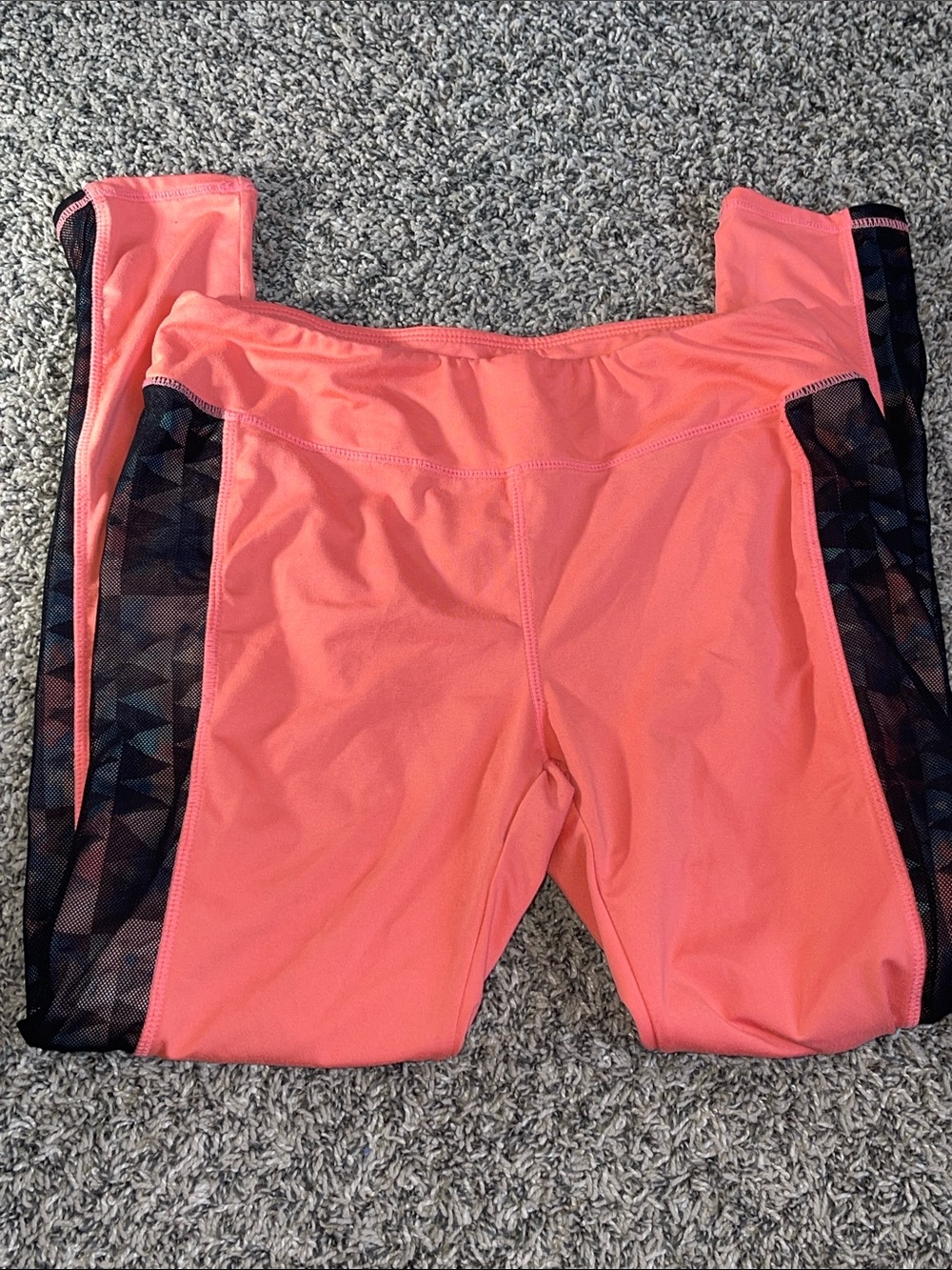 Girls XL 16 Everlast Coral Athletic Leggings Black mesh Geometric Side Panels